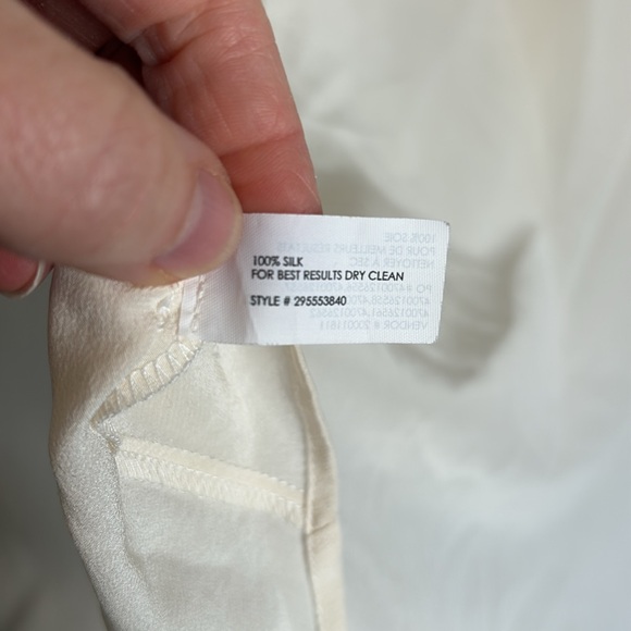 Club Monaco silk Button Front Cream Sheer Women's Top Size Medium - Picture 8 of 8